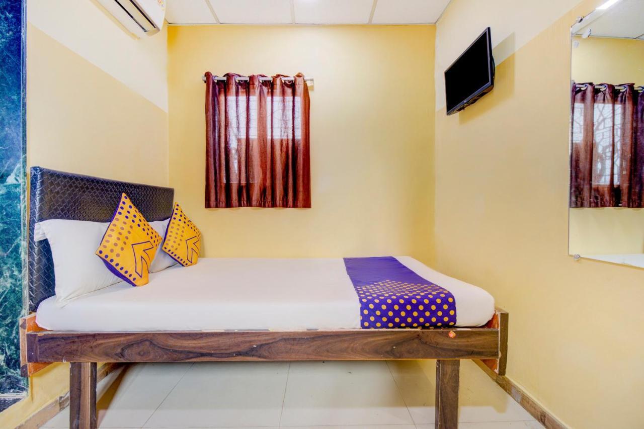 Oyo 70661 Hotel Al Makkah Managed By Hotel Paris Bombaj Zewnętrze zdjęcie