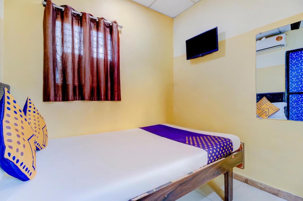 Oyo 70661 Hotel Al Makkah Managed By Hotel Paris Bombaj Zewnętrze zdjęcie
